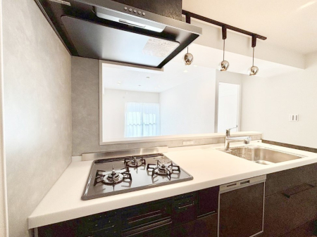 �L�b�`�� �������������I�ɁA�y�����I�V�X�e���L�b�`��