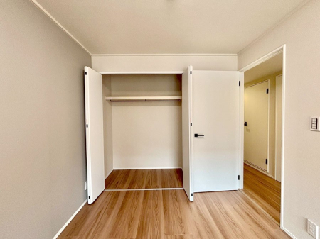 ���[ �����Ղ�̎��[�X�y�[�X�ł��ł��Z��Ԃ��X�b�L���ۂĂ���