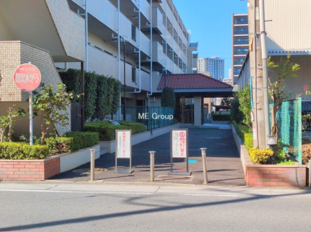 �G���g�����X -