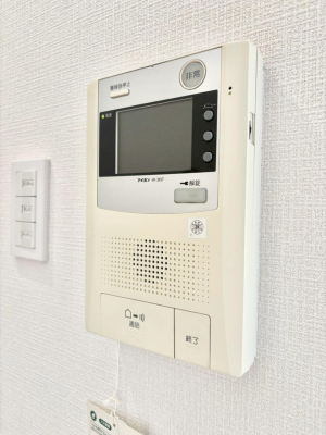 ���̑����� TV���j�^�[�t�C���^�[�z���ŃZ�L�����e�B�ʂɂ��z���I