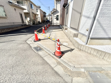  �����Ɍ������Ȃ����ԃX�y�[�X�B