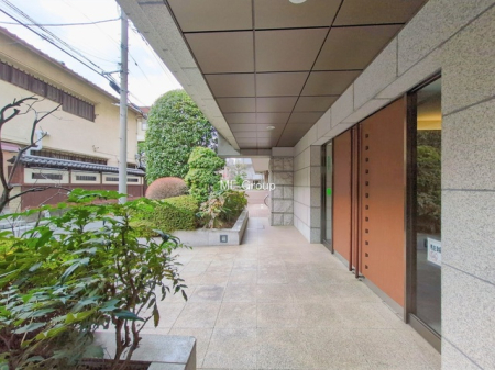 �G���g�����X -