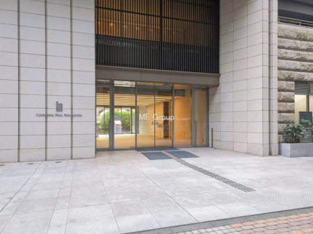 �G���g�����X -