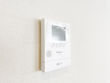 ���̑����� TV���j�^�[�t�C���^�[�t�H�����t���Ă��ăZ�L�����e�B�[��  