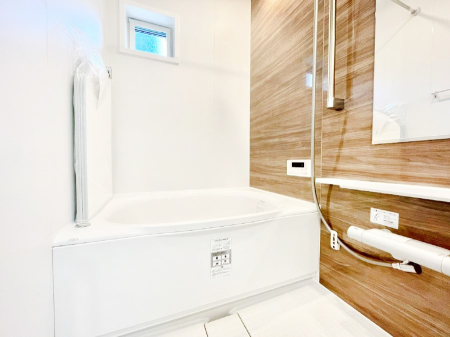 ���� ����̔�������Ă���閾�邢�������̂���o�X���[��