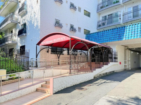 �G���g�����X -