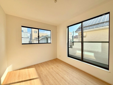 ���̑����� ���邢�o���R�j�[�T�C�h�ɗm����ݒu�B�ڊo�߂̗ǂ��Q���ɁB 