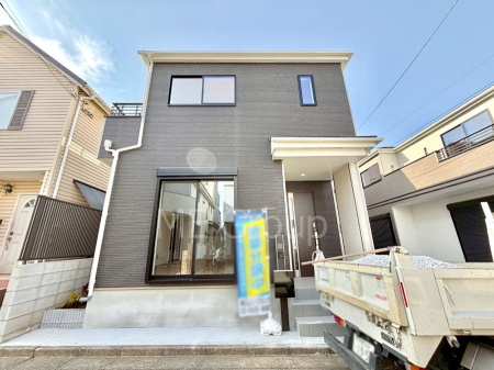 ���n�O�ώʐ^ �������ꂽ�O�ρA�㎿�ȏZ��Ԃ��L���鎺���͉i�����S���ĉ߂�����Z���ł��B 