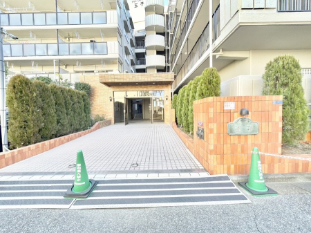 �G���g�����X �������������͋C�̃G���g�����X