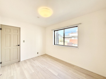 �q������ ������̂₳���������S�n�悢�v���C�x�[�g���[��