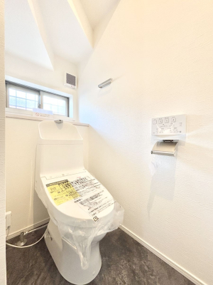 �g�C�� �g�C����1�K��2�K���ꂼ��ɔz�u����Ă��ĂƂĂ��֗��ł��B 