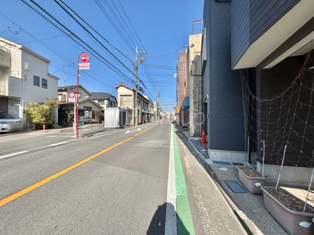 ���n�O�ώʐ^ ���ʂ��̗ǂ��ƂƂ��ɁA�X���݂ɊJ������^���Ă���܂��B 