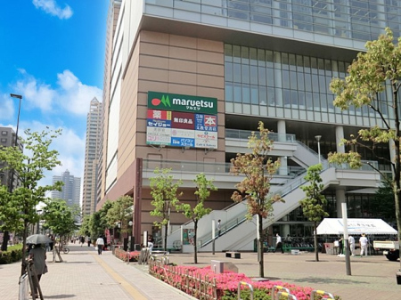 ���ӊ� �X�[�p�[ 300m �}���G�c ����L���|���X