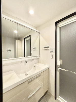 ���ʑ�E���ʏ� �傫�����₷���O�ʋ��Ő�����������ʑ�́A�g�����Ȃ݃`�F�b�N�┧�̂������ɂ������߂ł��B