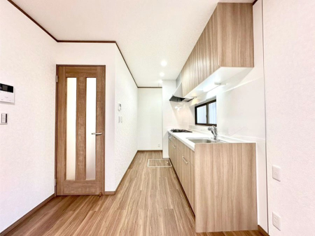 �L�b�`�� ��Ƃ肠��L�b�`���ł͂��Ƒ��Ɗy�������������ł��܂��B