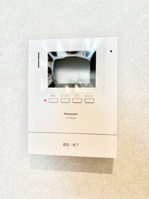 ���̑����� TV���j�^�[�t�C���^�[�t�H�����t���Ă��ăZ�L�����e�B�[��  