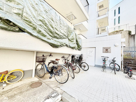 ���̑� ���]�Ԓu����