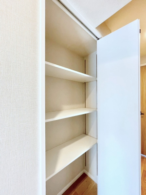 ���̑����� �L�����[�B�|�������G�߂̏��������[���邱�Ƃ��ł��܂��B