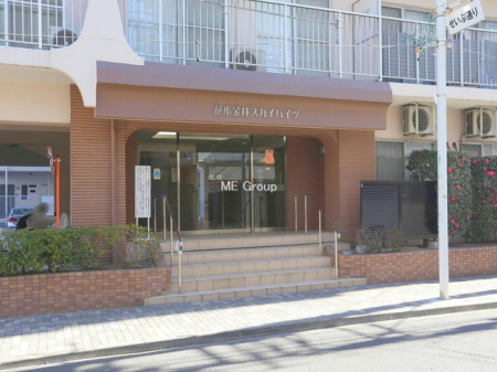 �G���g�����X -