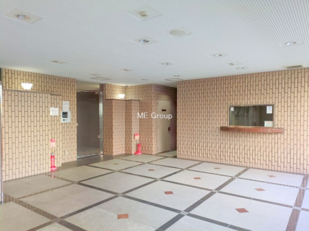 �G���g�����X -