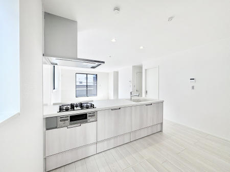 �L�b�`�� �������������I�ɁA�y�����I�V�X�e���L�b�`��  