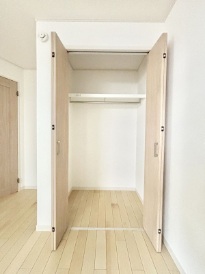 ���[ �����Ղ�̎��[�X�y�[�X�ŉ��K�ɕ�点���� 