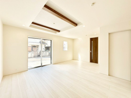 ���̑����� �Ƒ������R�ƏW�܂�e���̃X�y�[�X�ɂȂ肻��