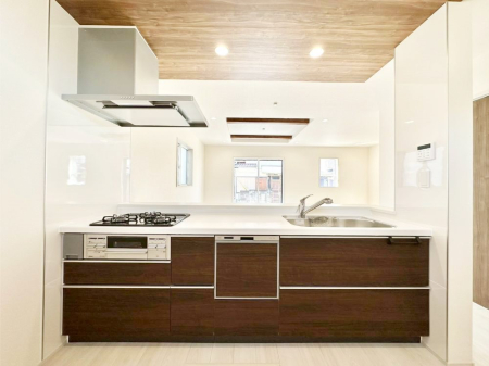 �L�b�`�� �������������I�ɁA�y�����I�V�X�e���L�b�`��