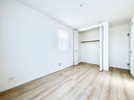 �q������ �q�������ɂ��������߂Ȏ��[�X�y�[�X�����Ղ�̋���