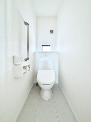 �g�C�� �E�H�V�����b�g�t���g�C����1�K��2�K���ꂼ��ɔz�u����Ă��ĂƂĂ��֗��ł��B 