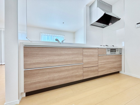 �L�b�`�� ��Ƃ肠��L�b�`���ł͂��Ƒ��Ɗy�������������ł��܂��B