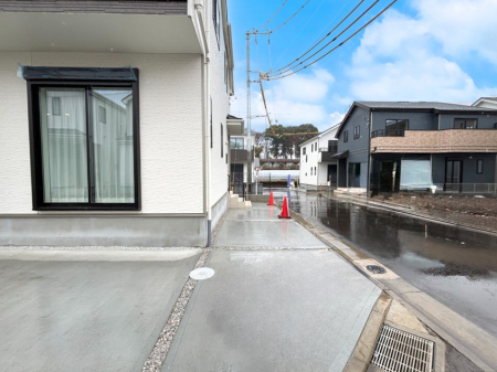  �����Ɍ������Ȃ����ԃX�y�[�X�B