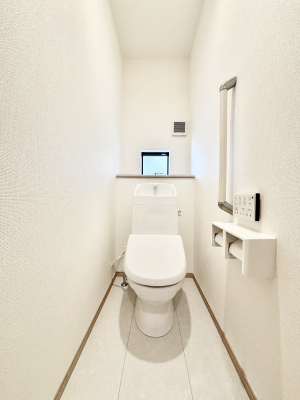 �g�C�� �g�C����1�K��2�K���ꂼ��ɔz�u����Ă��ĂƂĂ��֗��ł��B