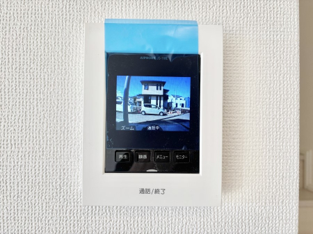 ���̑����� TV���j�^�[�t���C���^�[�t�H���Ŗh�Ɩʂ����S�ł��B