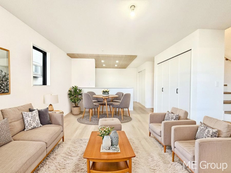 ���r���O ���Ƒ��̓��₩�Șb�����ŕ�܂�閾�邢���r���O  ���Ƌ��CG�ł��@