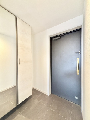 ���� �Ƒ��̋A��₨�q�l�������������}���錺��  