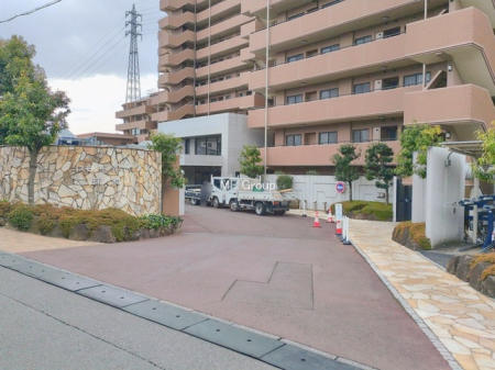 �G���g�����X -