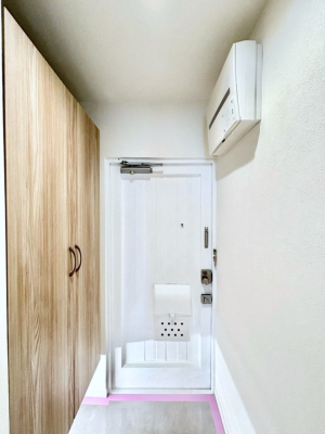 ���� ���ւɂ͎��[�������Ղ肠��̂ŃX�b�L�������q���I�ȋ�Ԃ�ۂĂ���