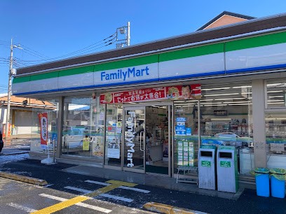 ���ӊ� �R���r�j 200m �t�@�~���[�}�[�g ������،ܒ��ړX