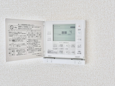 ���̑����� ���g�[�t���œ~���|�J�|�J�B���Ƒ��̌e���̃X�y�[�X�ɂȂ�܂��ˁB