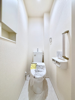 �g�C�� �g�C����1�K��2�K���ꂼ��ɔz�u����Ă��ĂƂĂ��֗��ł��B 