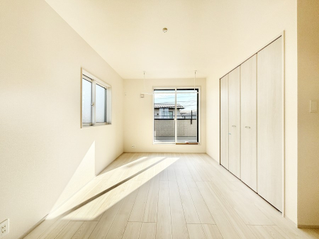 ���̑����� 2�ʍ̌����m�ۂ������邢��ԁB�Ƒ��݂�Ȃ����K�ȕ�炵����������݌v�ł��B