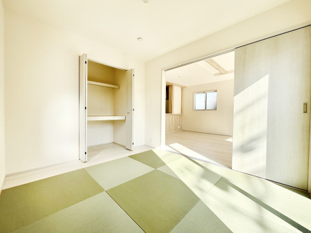 ���̑����� ���r���O�אڂ̘a���͖����̕�炵�ɖ����ƈ��炬�������炵�Ă���܂�