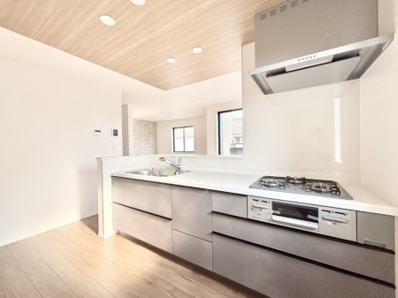 �L�b�`�� �����g���L�b�`��������A�g���₷�����������̂��₷���ɂ������܂����B 