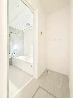 ���̑� �L�X�Ƃ�Ƃ�̂��郉���h���[�X�y�[�X�B  