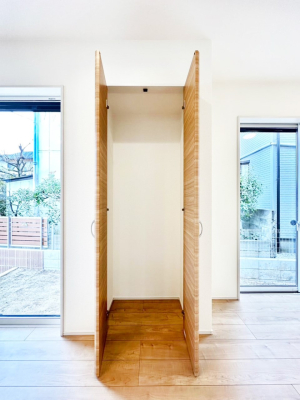 ���̑� ����Ɗ��������r���O���[�B