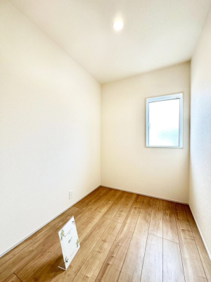 ���̑� 2�K�ɂ���[�ˁB���[���̃X�y�[�X�ȂǑ��p�r�Ɏg���ĕ֗��ł��B  