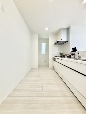 �L�b�`�� ��e�ʎ��[�ł���p���g���[�t���̃V�X�e���L�b�`���B