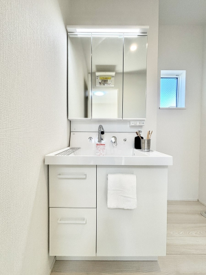 ���ʑ�E���ʏ� �傫�����₷���O�ʋ��Ő�����������ʑ�́A�g�����Ȃ݃`�F�b�N�┧�̂������ɂ������߂ł��B 