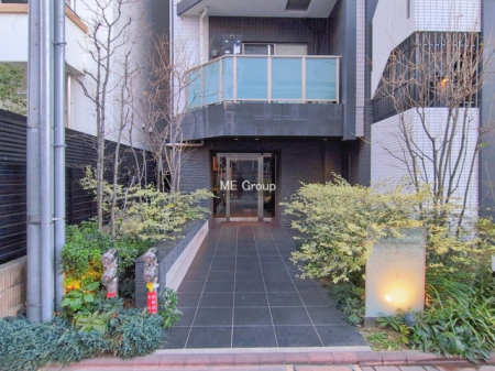 �G���g�����X -